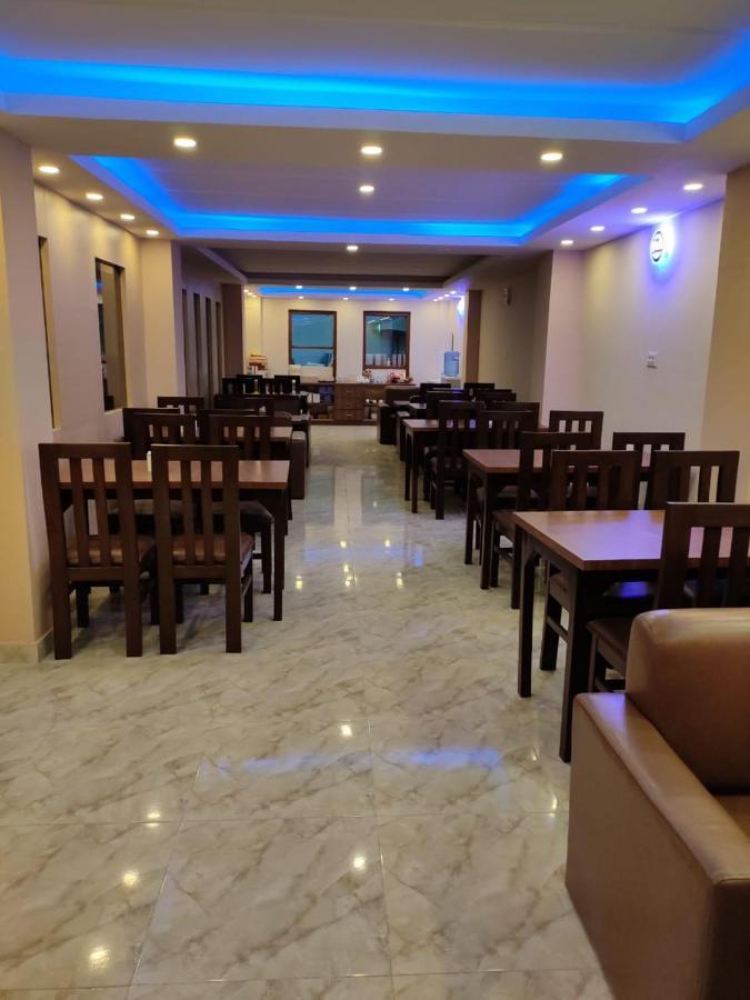 Pashupati View Hotel Катманду Экстерьер фото